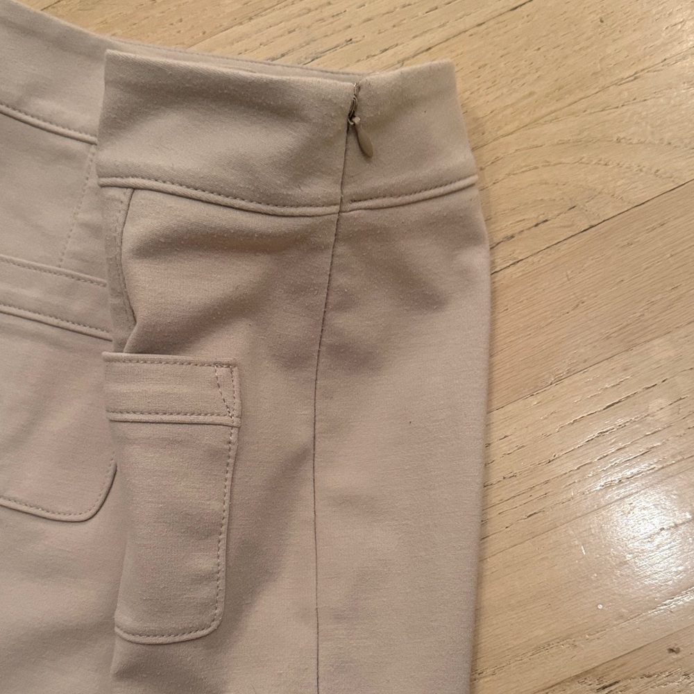 Banana Republic Button-Front Cream Pencil Skirt with Patch Pockets - Picture 3 of 6